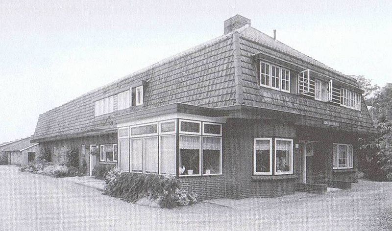 Bestand:Amsterdamse school.jpg