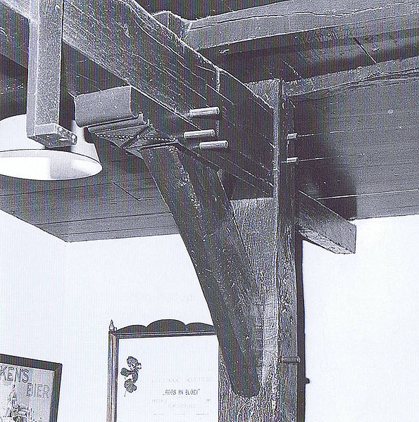 Bestand:Gebinthangstijl.jpg